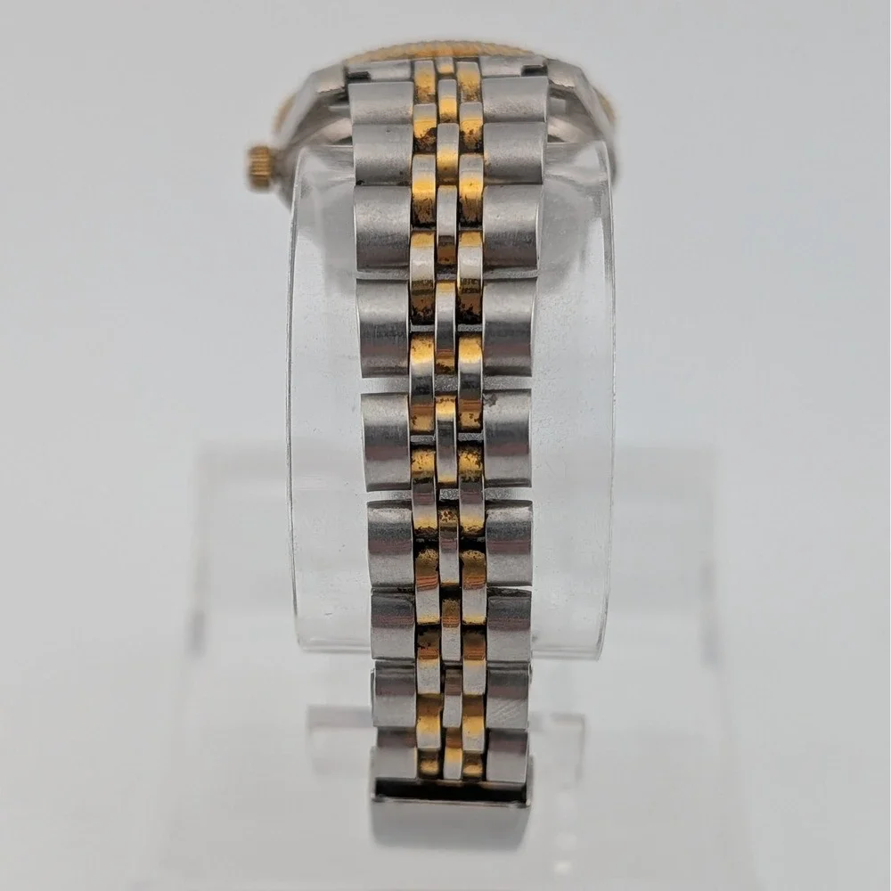 Gruen Precision Quartz Two Tone Fluted Bezel Watch 25mm‎ Silver Sunburst Dial